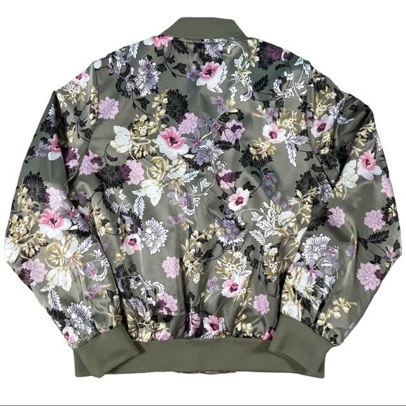 Say What? Size large sage green floral print lined silky zip up bomber jacket - Picture 7 of 13